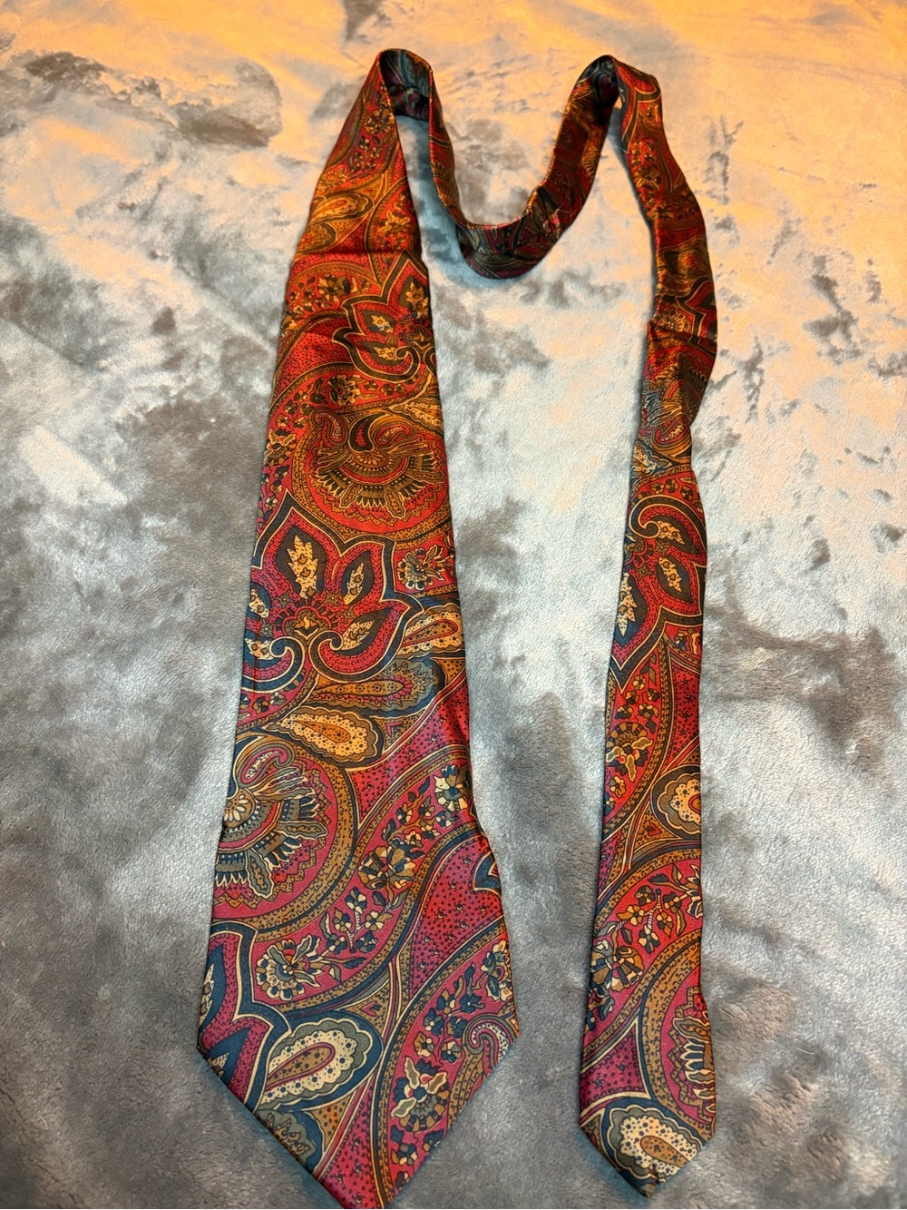 Men's Paisley Silk-Blend Tie in Red and Gold